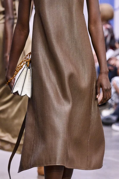 Look 74